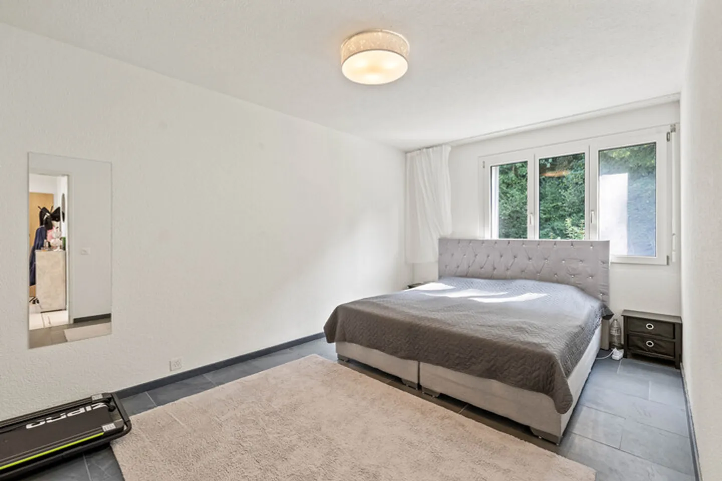 ILLNAU: 4.5-ZIMMER MIT WINTERGARTEN &amp; GARAGE - Foto 4 von 8