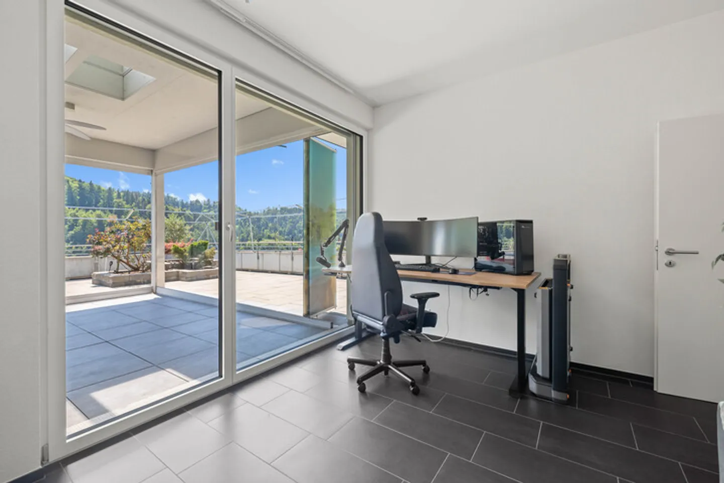 SPECTACLE DE TERRASSE ÉLÉGANT - Photo 6 sur 8