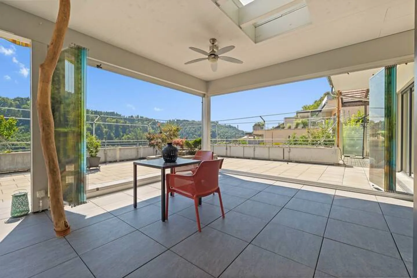 ELEGANT TERRACE SPECTACLE - Photo 7 of 9