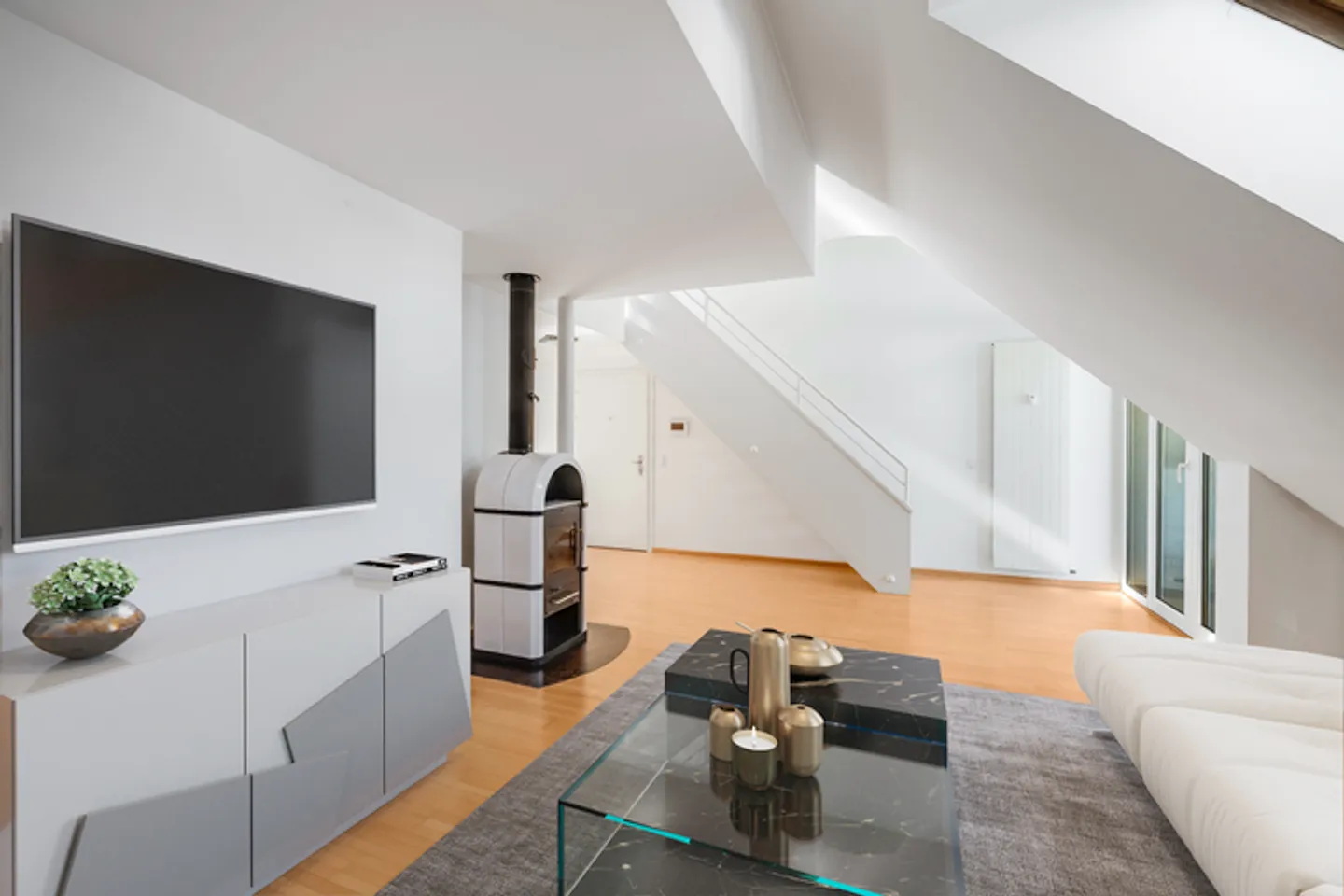 DUPLEX SOUS LES TOITS AVEC BEAUCOUP D'ESPACE ET DE CALME - Photo 6 sur 8