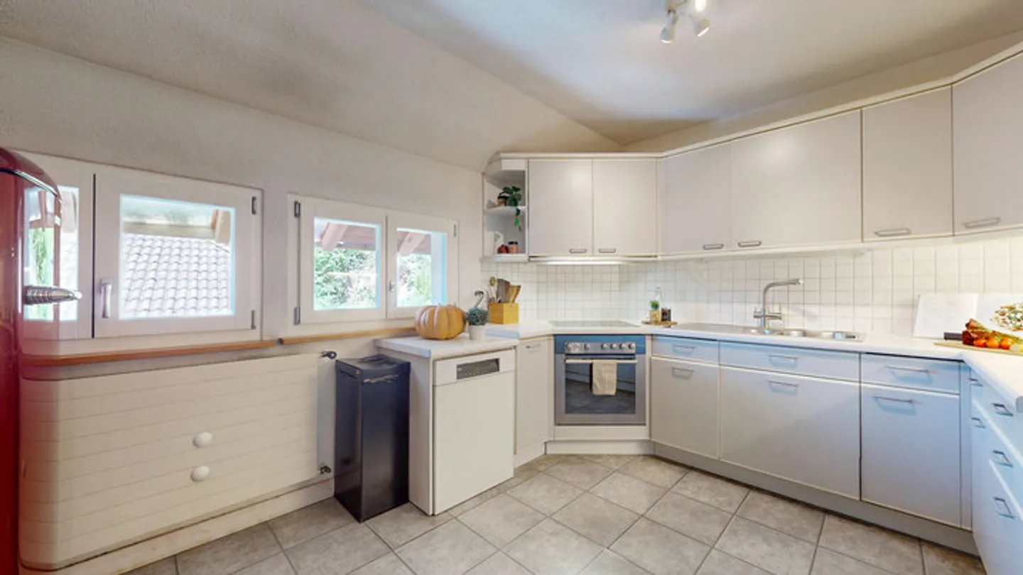 IDYLLISCHES GARTENPARADIES AM WALDRAND MIT GROSSER LANDWIRTSCHAFTSPARZELLE - Foto 4 von 7