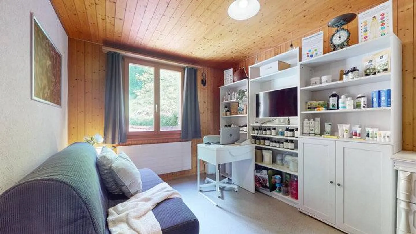 Charmantes Gartenhaus mit Pool - Foto 8 von 9