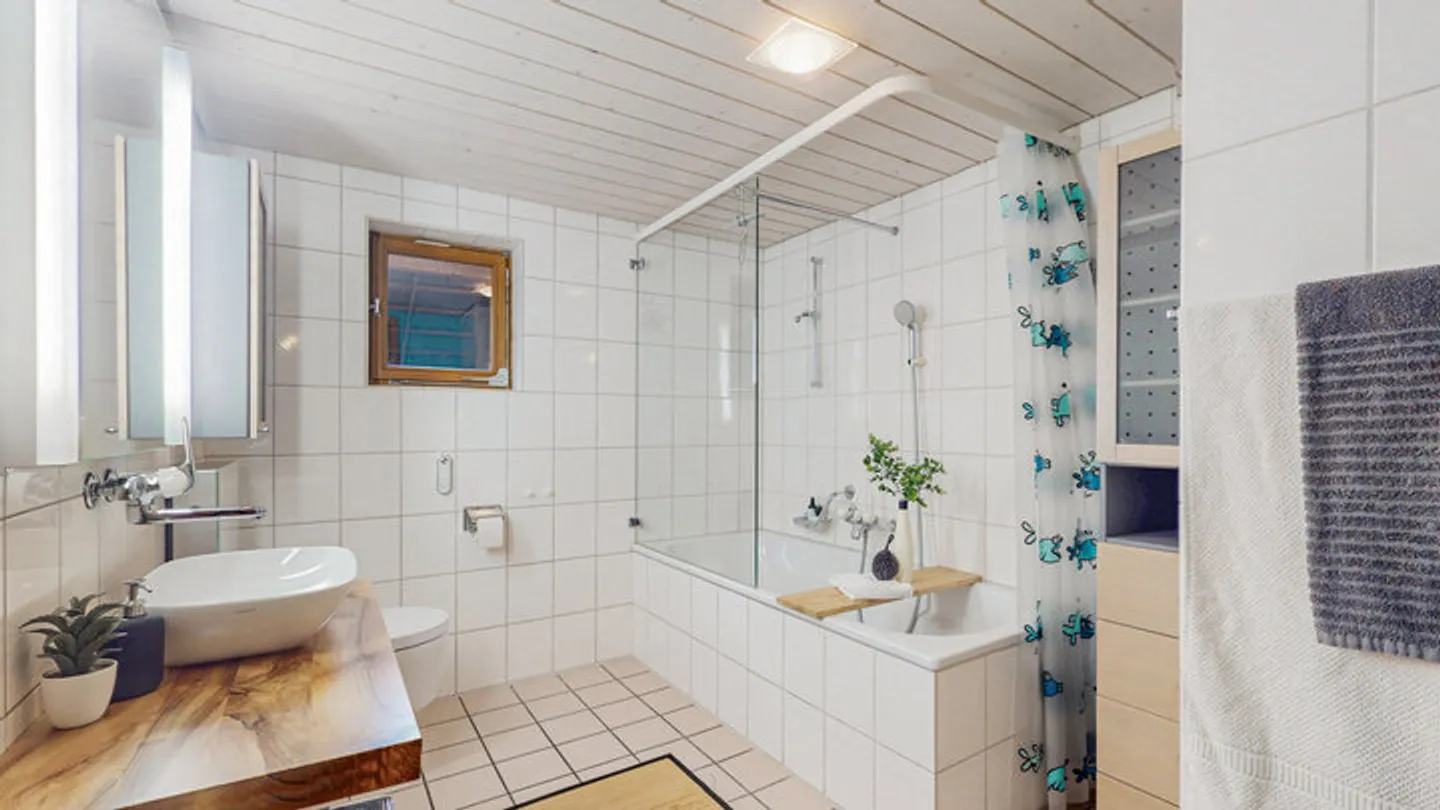 NATURE PURE: SWIMMING POND, VIEW INTO THE GREEN AND SPACE FOR SMALL ANIMALS - Photo 6 of 7