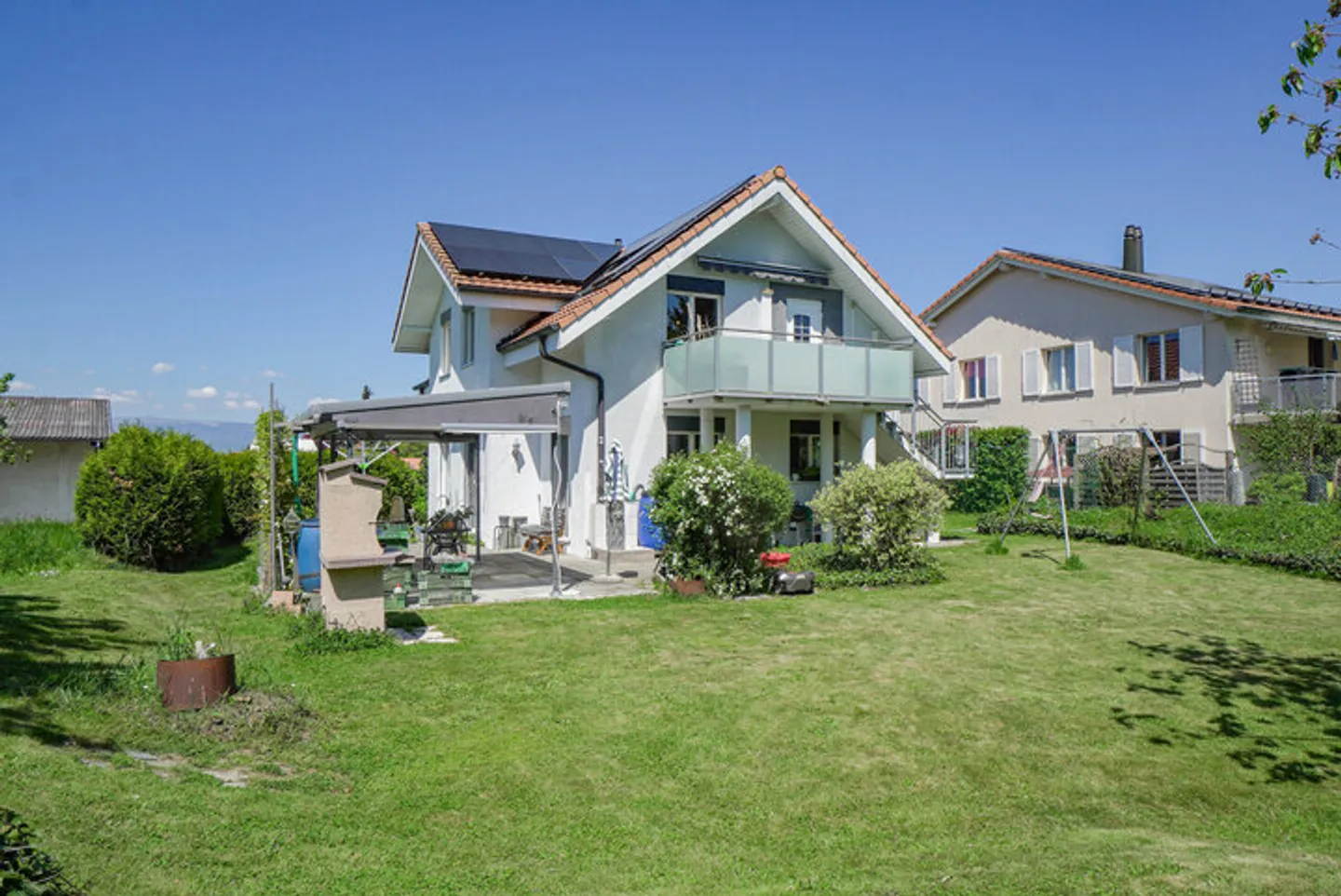 NATURAL 1 FAMILY HOUSE WITH PROFITABLE APARTMENT - Photo 1 of 8