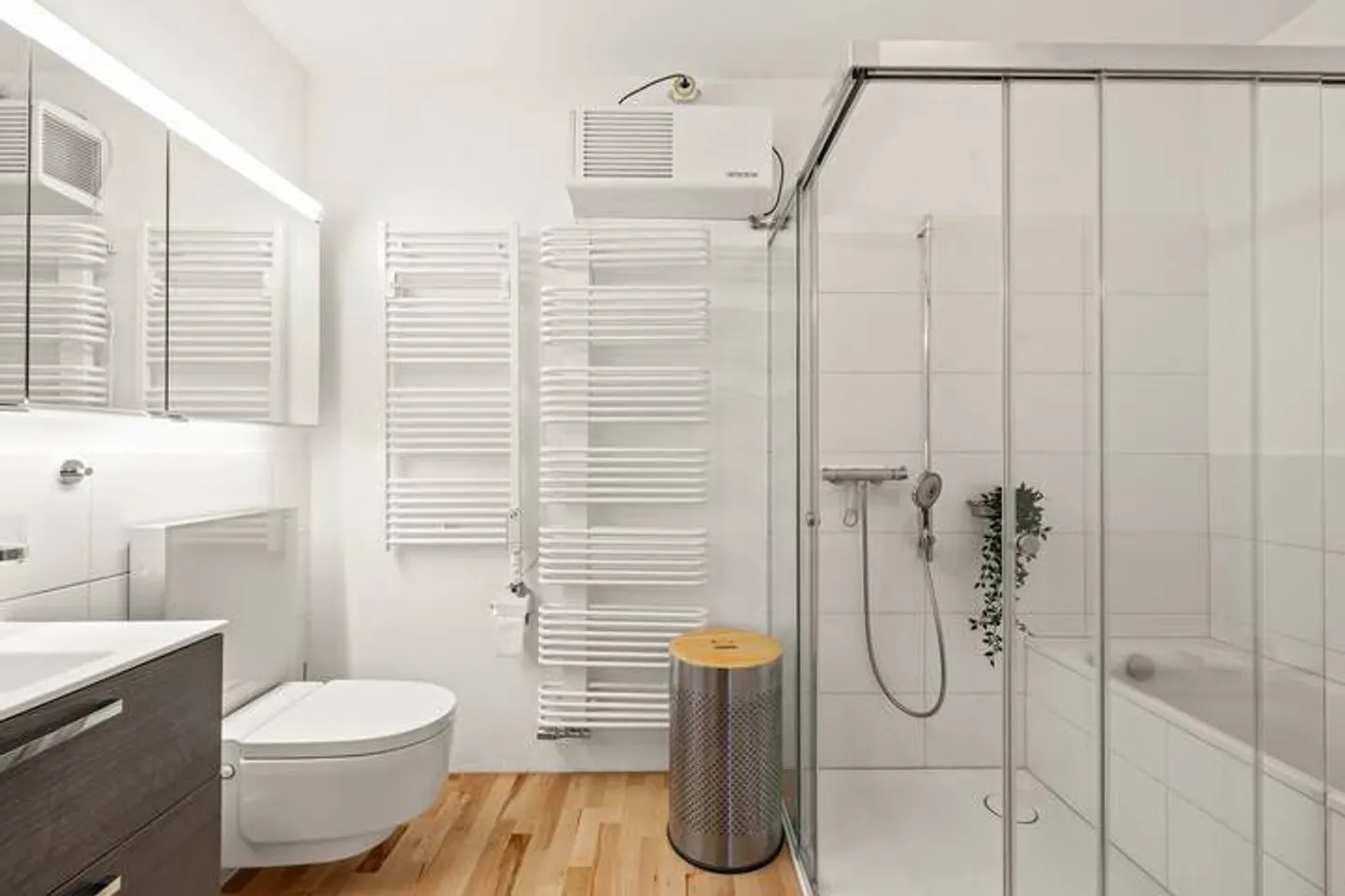 HIGH-YIELD APARTMENT BUILDING AS A SMART INVESTMENT - Photo 6 of 9