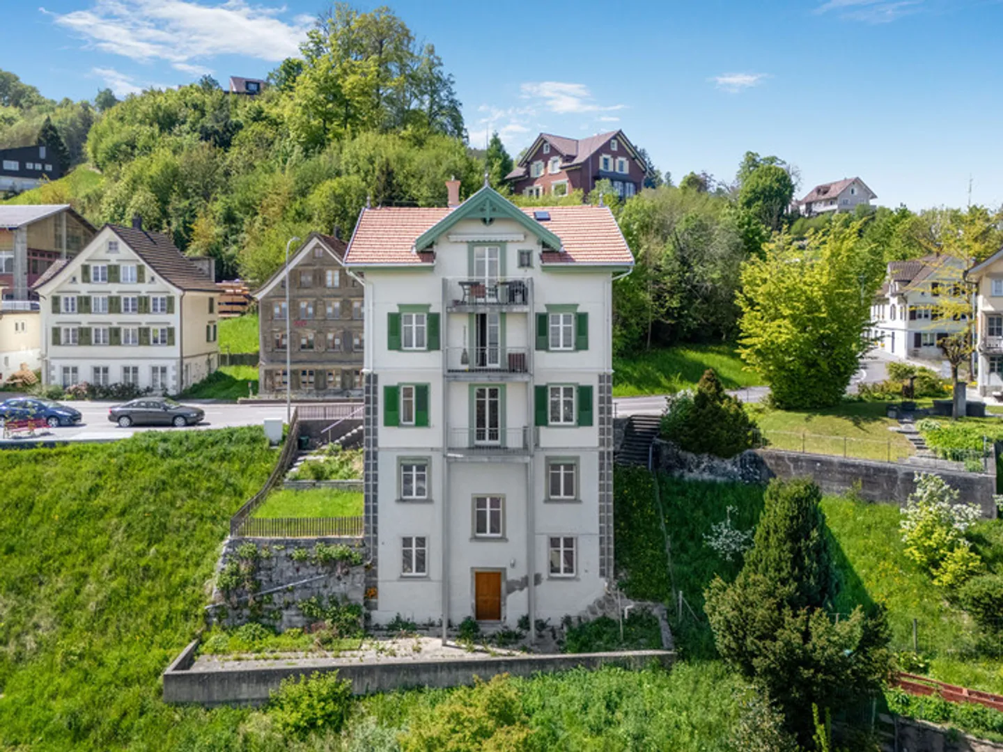 CASA MULTIFAMILIARE STORICA CON VISTA SUL LAGO DI COSTANZA - Foto 1 di 8