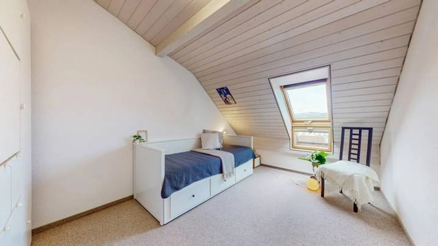 Maison jumelée de 6,5 pièces bien entretenue avec jardin et balcon - Photo 7 sur 9