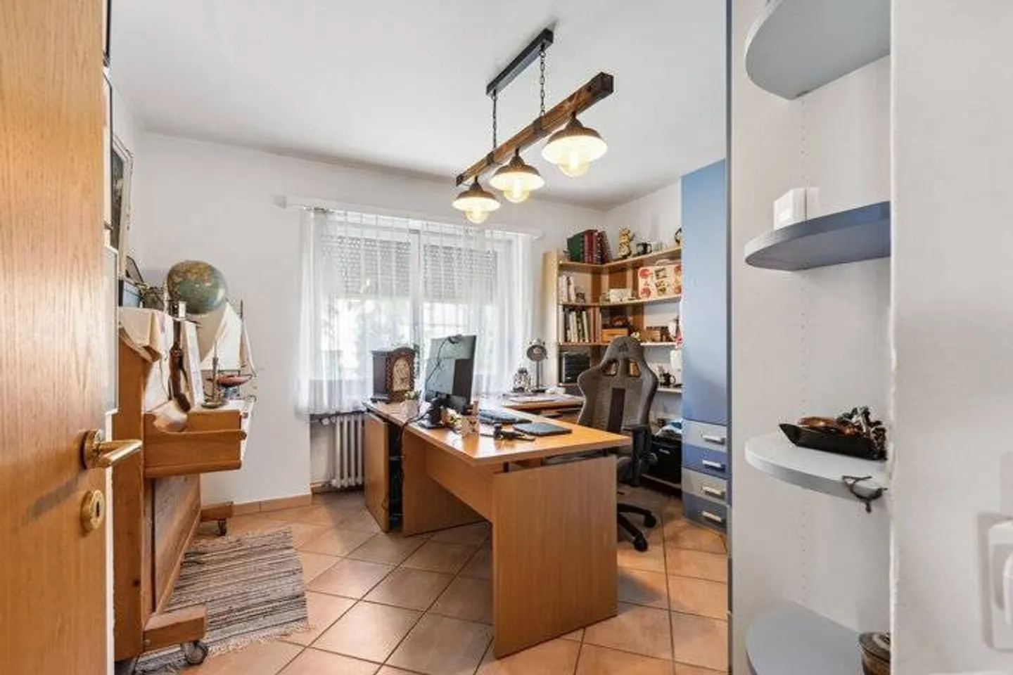 Charmantes Einfamilienhaus mit Pool - Foto 8 von 9