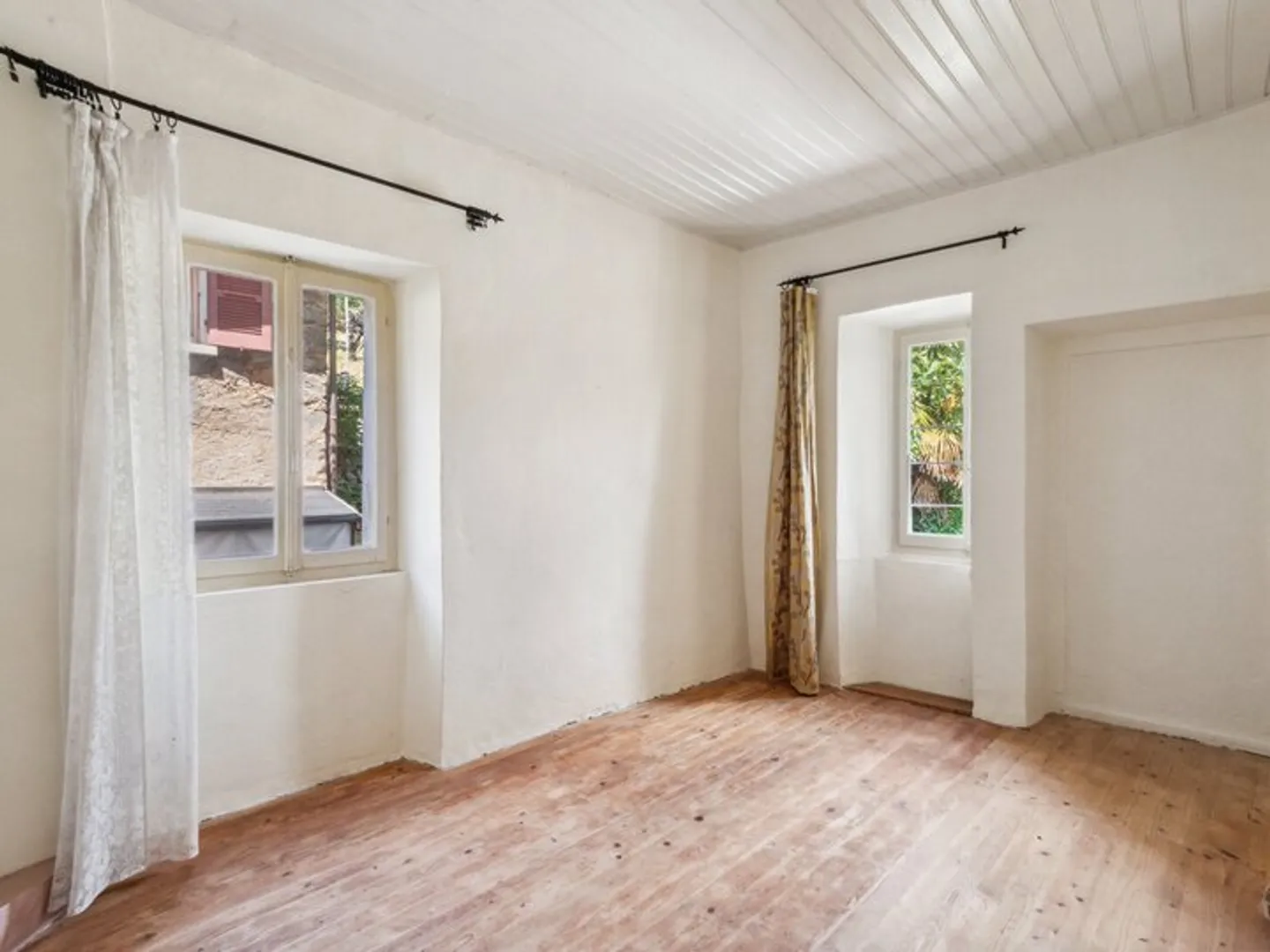 CAPITAUX PROPRES - OASIS DE RETRAITE TESSINOISE DOUCE - Photo 5 sur 8