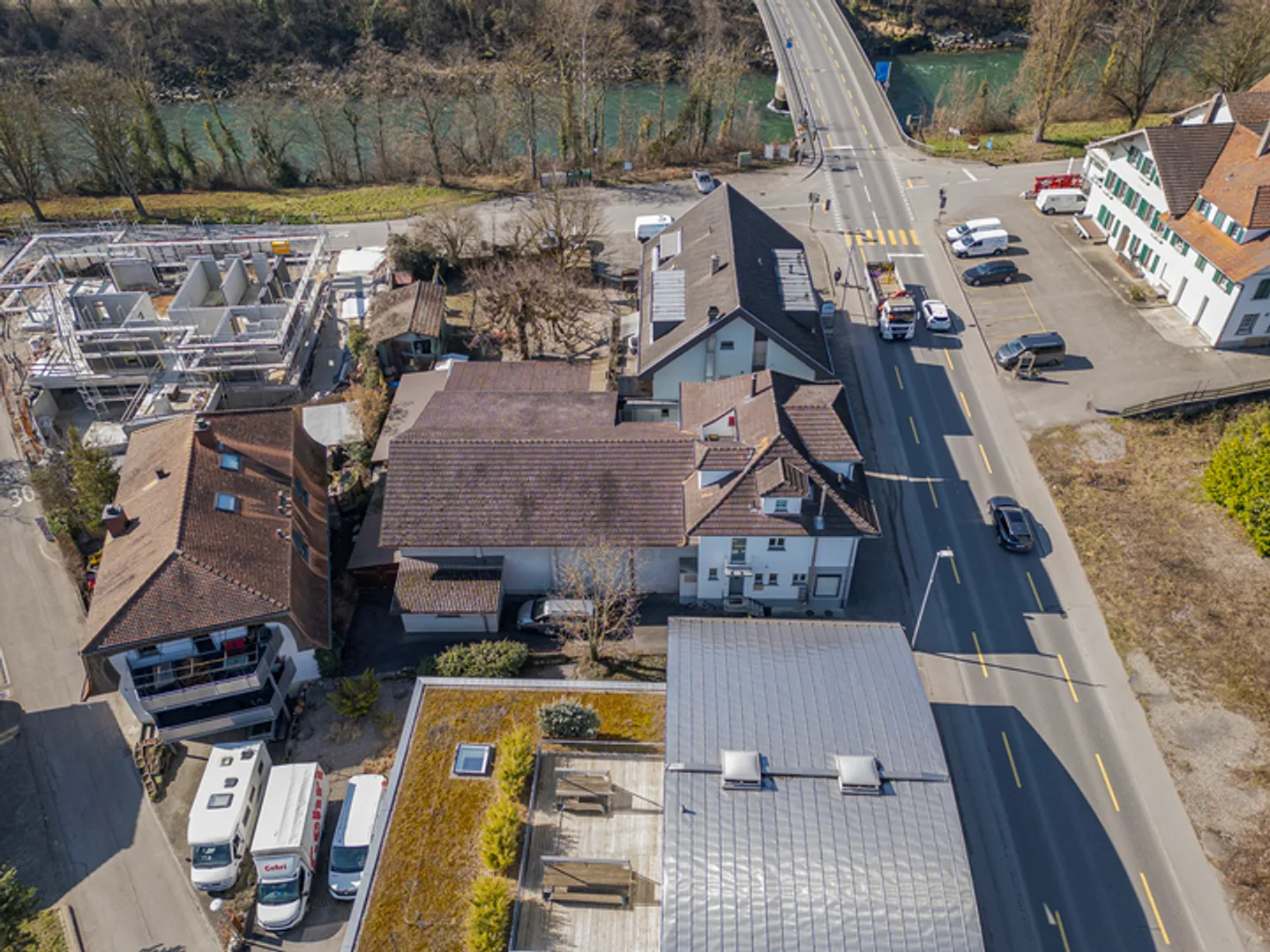 EDIFICIO RESIDENZIALE E COMMERCIALE CON STORIA - EX CINEMA CON POTENZIALE - Foto 7 di 8