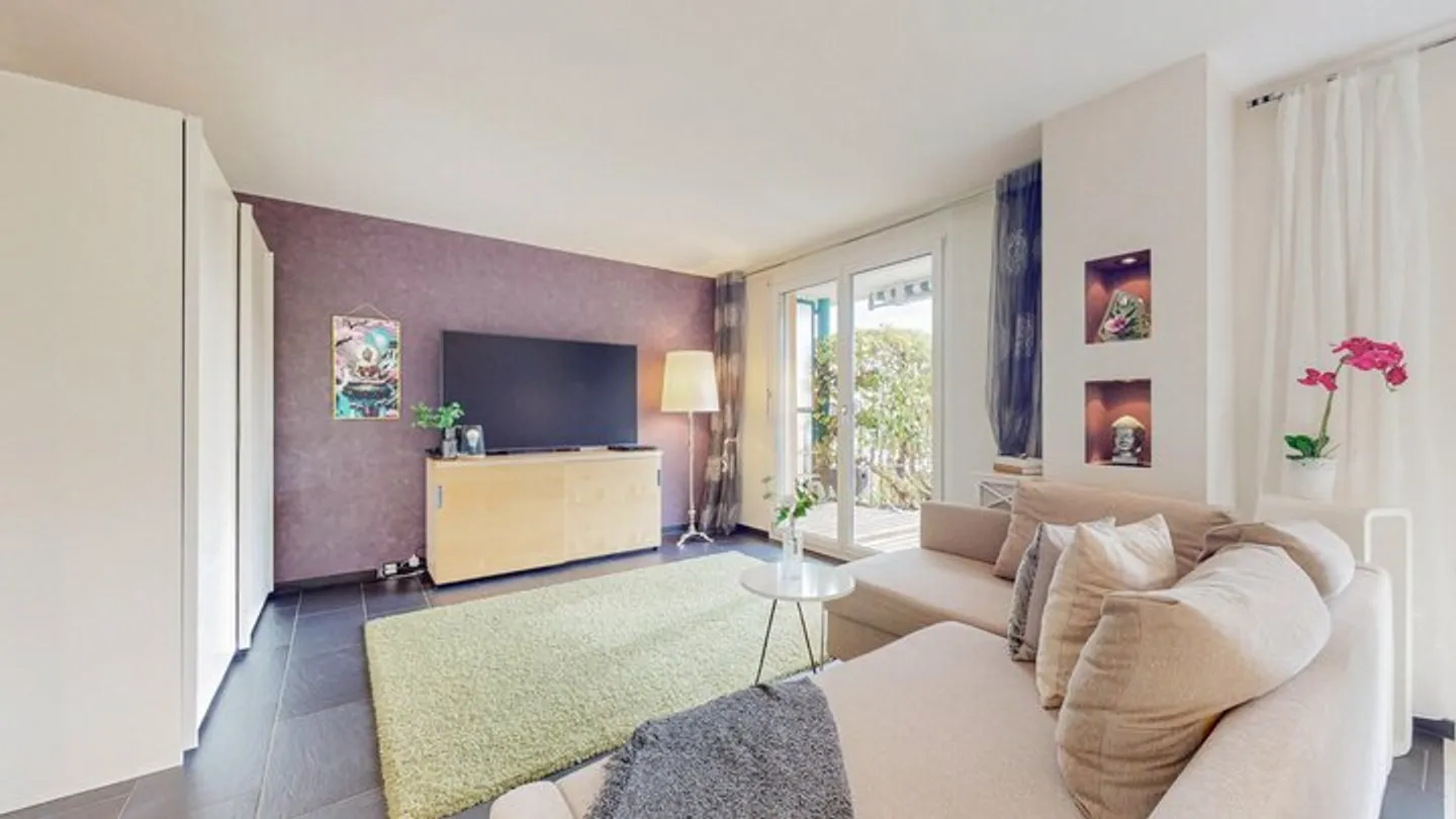 GRANDE APPARTAMENTO CON VISTA SUL LAGO DI BIEL (150 m²) - Foto 4 di 8