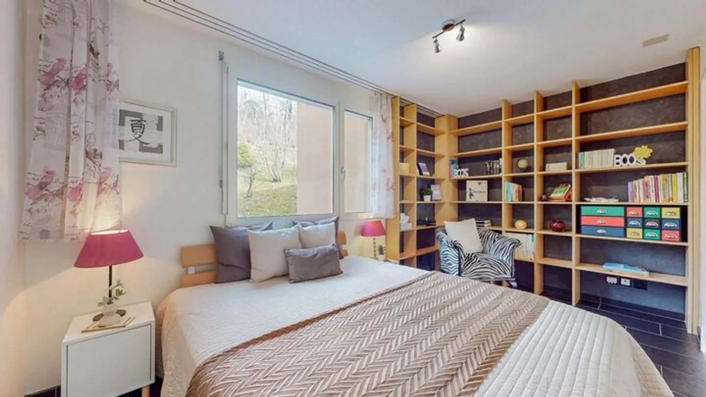 GRANDE APPARTAMENTO CON VISTA SUL LAGO DI BIEL (150 m²) - Foto 6 di 8