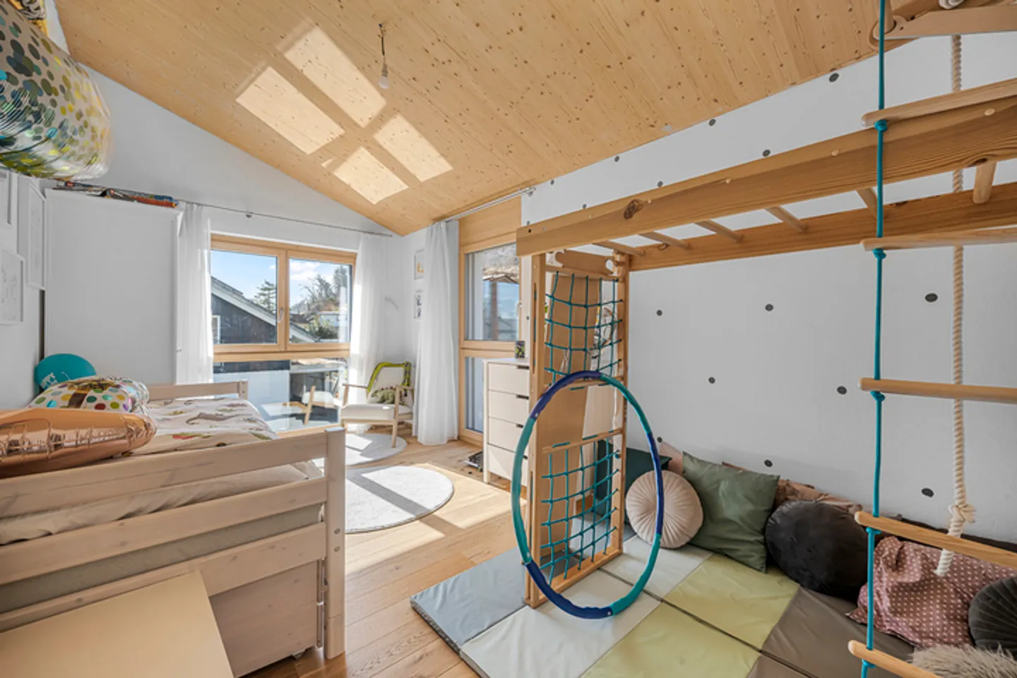 RAFFINÉ ET MODERNE : MAISON INDIVIDUELLE DANS UN EMPLACEMENT CALME - Photo 7 sur 8