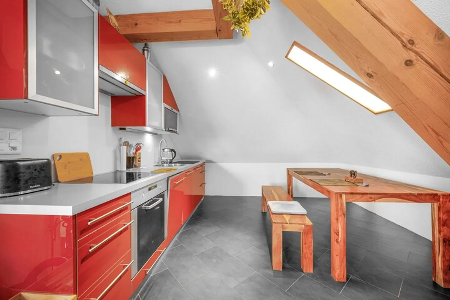 Flexibility Wonder with More Than 500 m² Usable Space - Photo 5 of 8