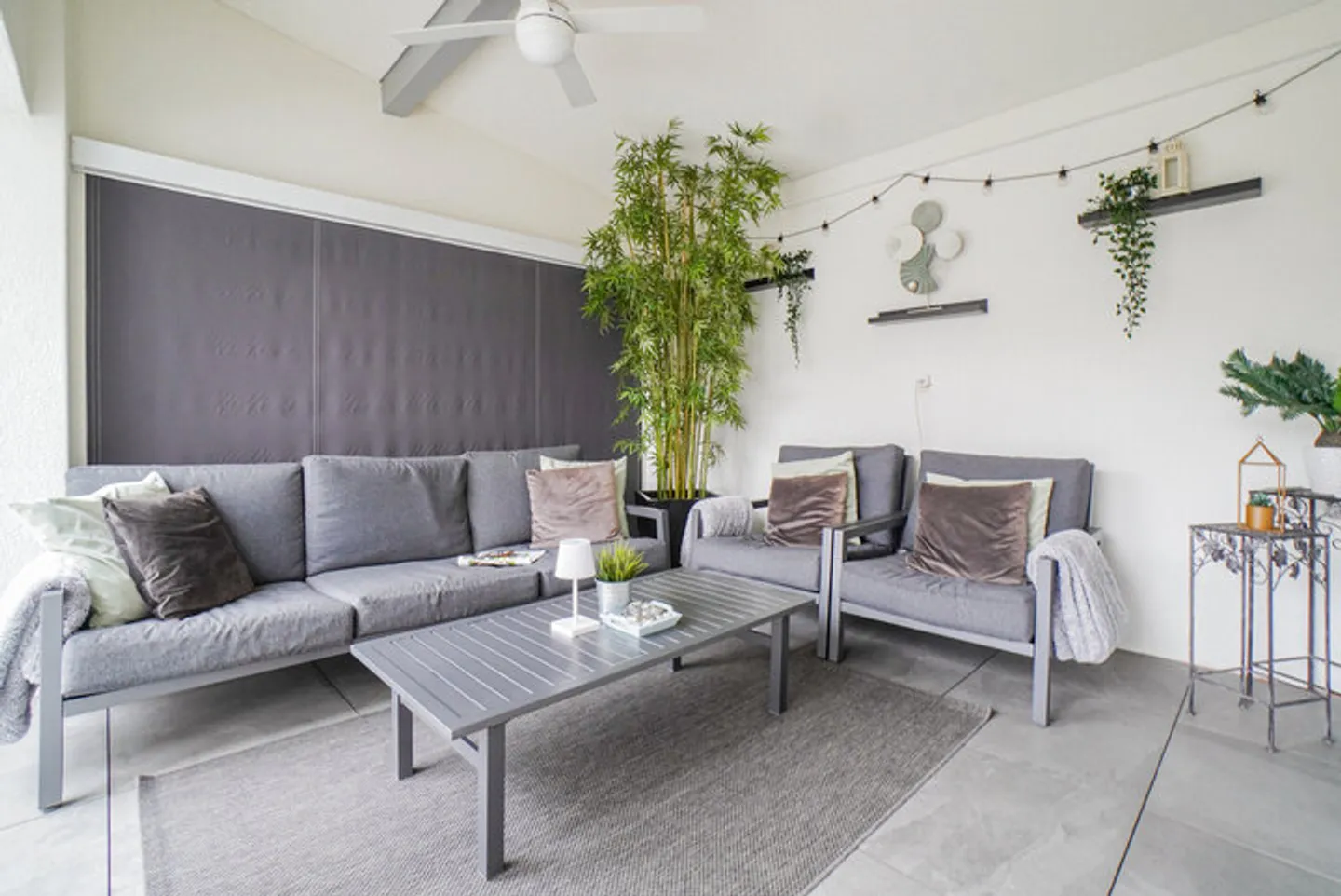 FREISTEHENDES EINFAMILIENHAUS IN BUCHS (SG) – KOMPLETT RENOVIERT 2022 MIT GROSSZÜGIGEM GARTEN - Foto 7 von 8