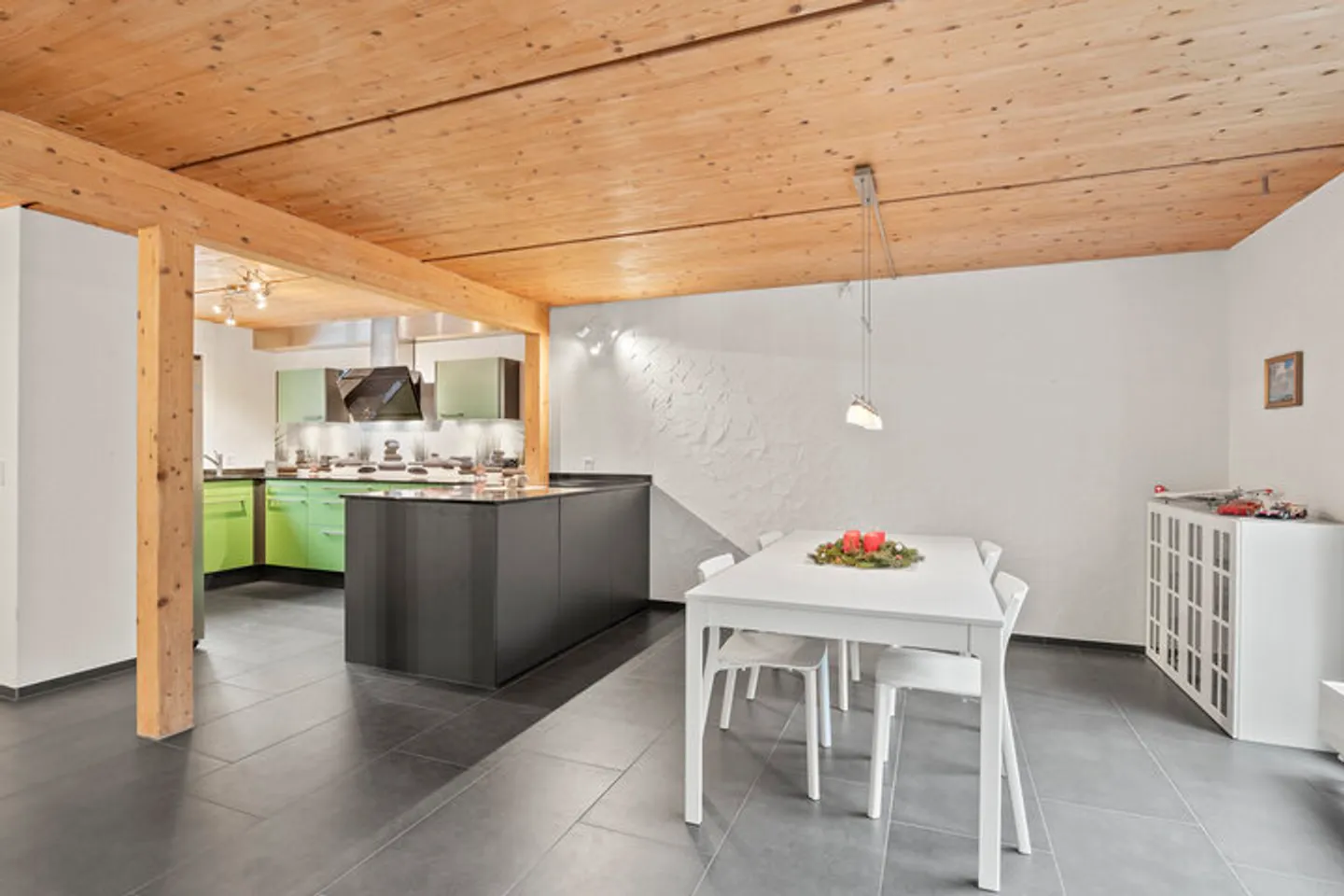 INCROYABLEMENT BIEN LOGÉ À UETENDORF - Photo 3 sur 8