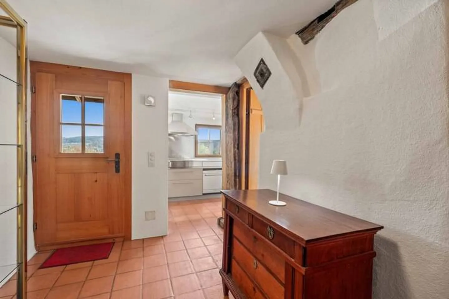 Charming Row House with Lake View and Swedish Stove in Pfäffikon - Photo 5 of 9