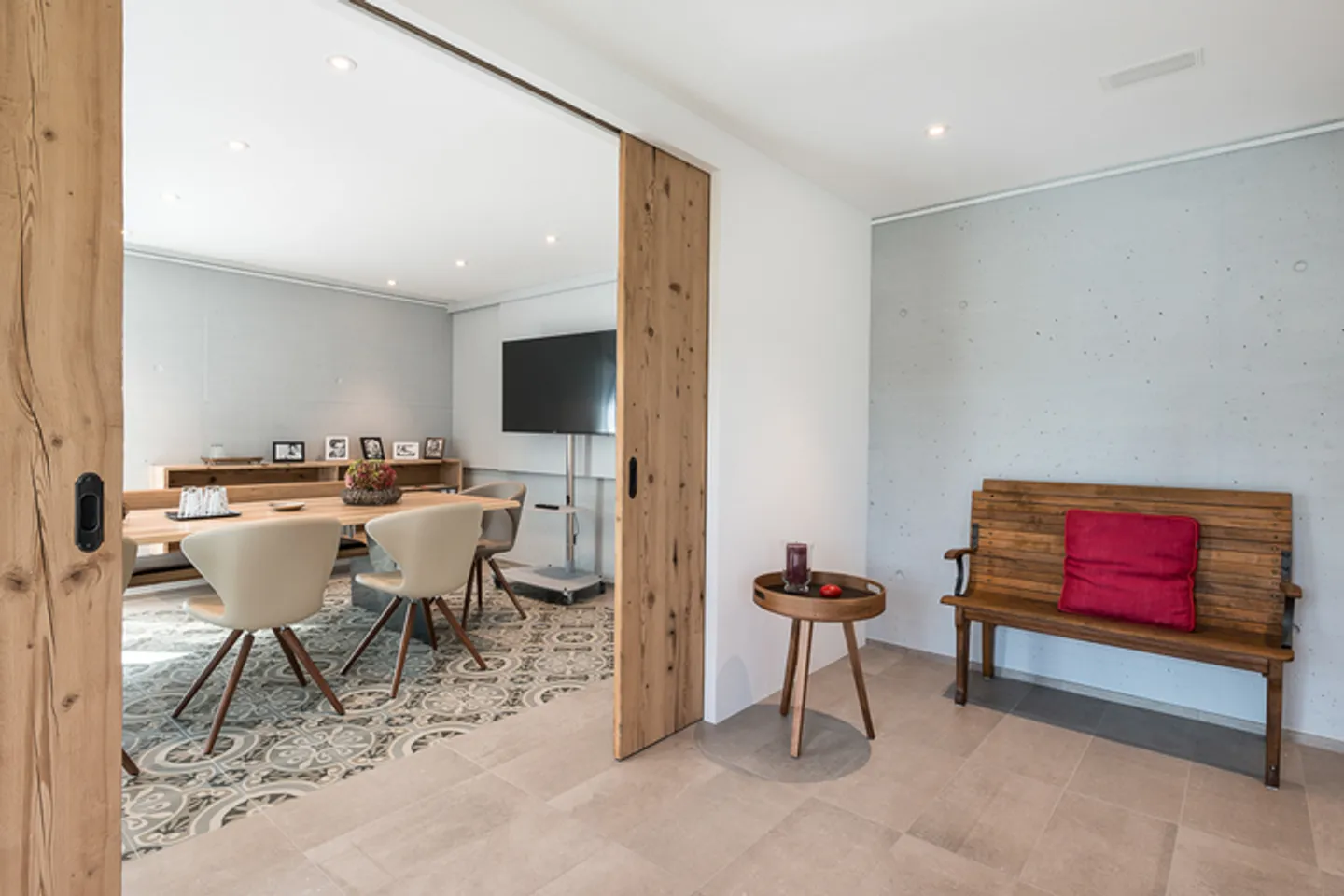 APPARTEMENT MODERNE 3.5 CHAMBRES AVEC ESPACE ÉVÉNEMENTIEL À ST. GALLENKAPPEL - Photo 4 sur 8