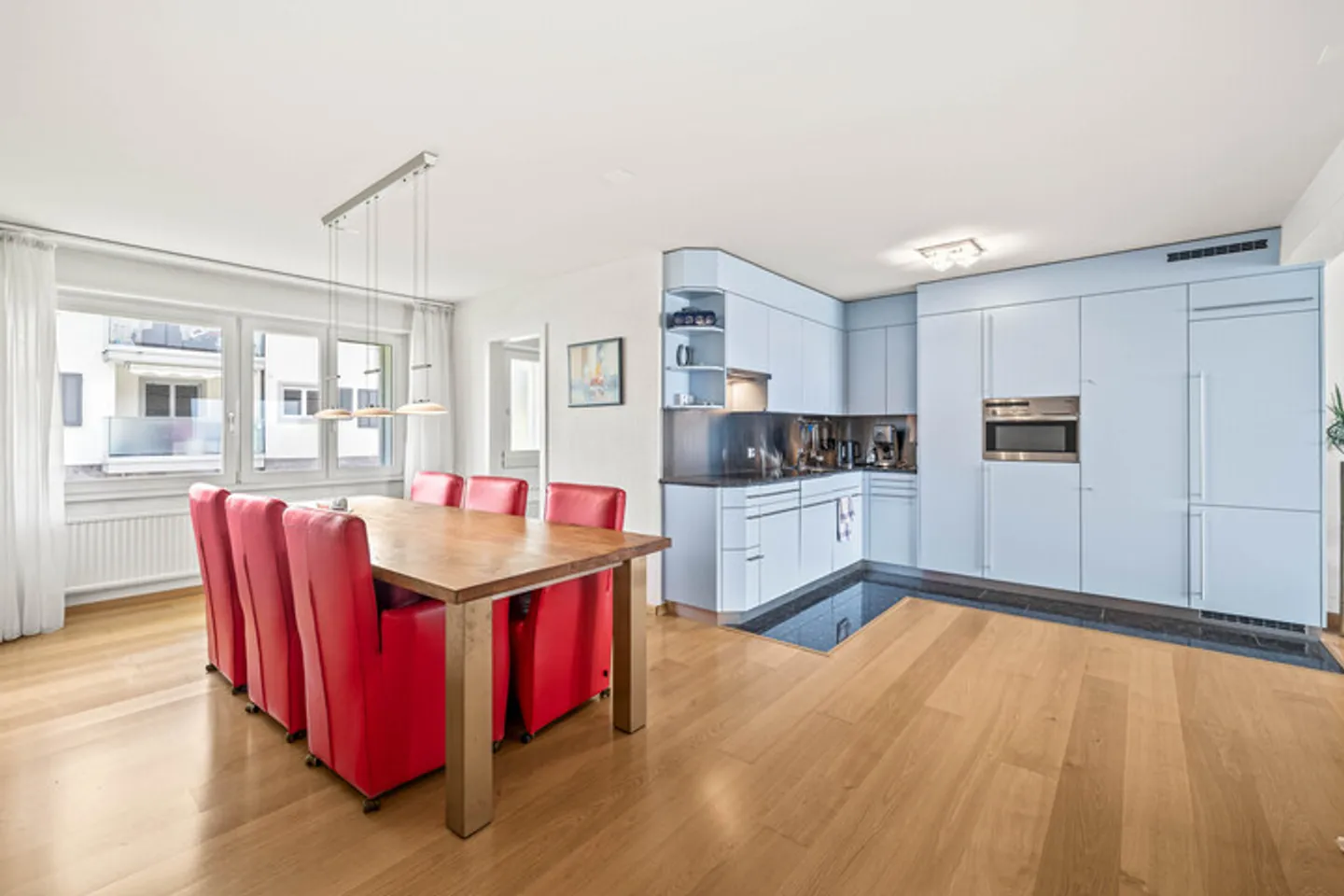 APPARTAMENTO 2.5 STANZE CON VISTA LAGO E PRIVILEGI FISCALI - Foto 2 di 8