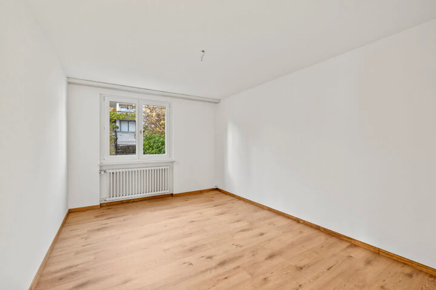 Detached Lake View House - Photo 6 of 8