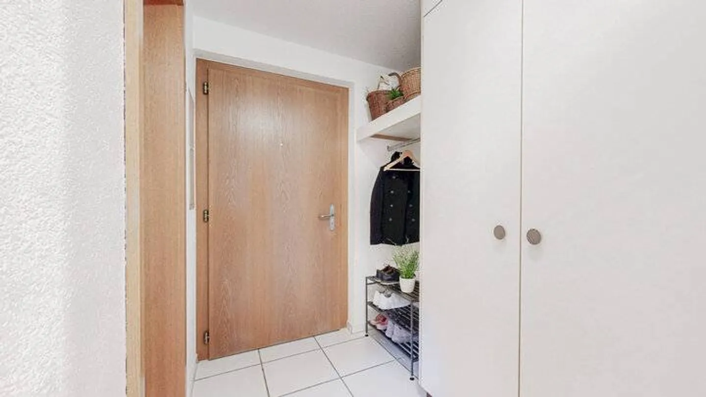 WELLNESS OASIS ON TWO FLOORS - Photo 6 of 9