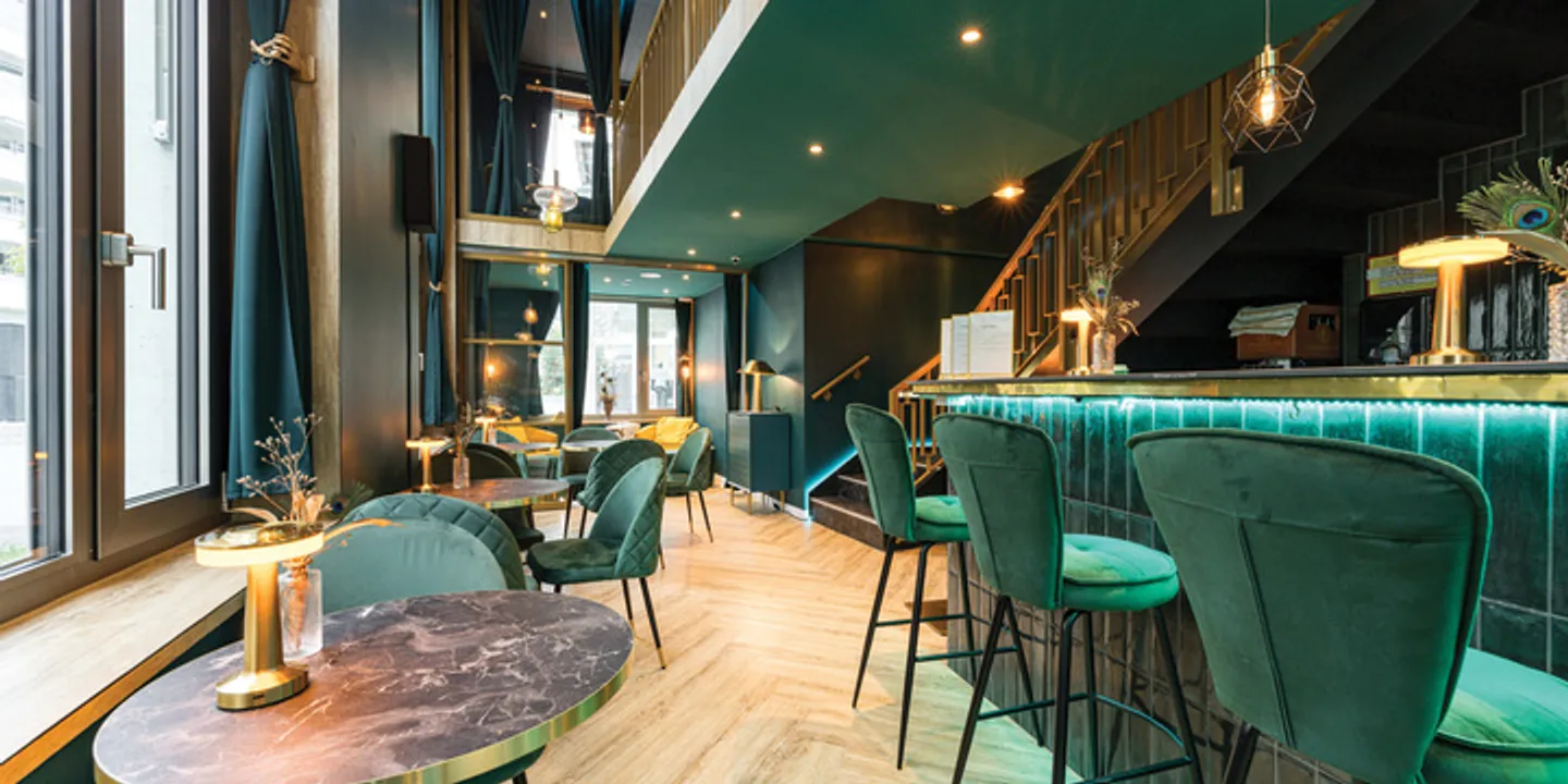 ATTRACTIVE ART DECO BAR GLASS BÜLACH - Photo 1 of 8