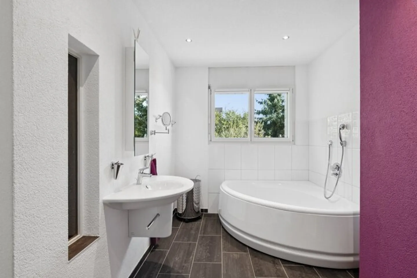 MAISONETTE SPAZIOSA E MODERNA SUL VERSANTE SUD - Foto 5 di 6