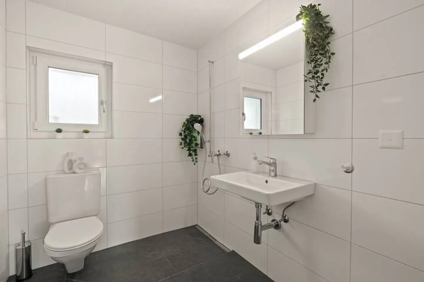 Casa familiare ristrutturata con stile e alta qualità abitativa - Foto 6 di 8