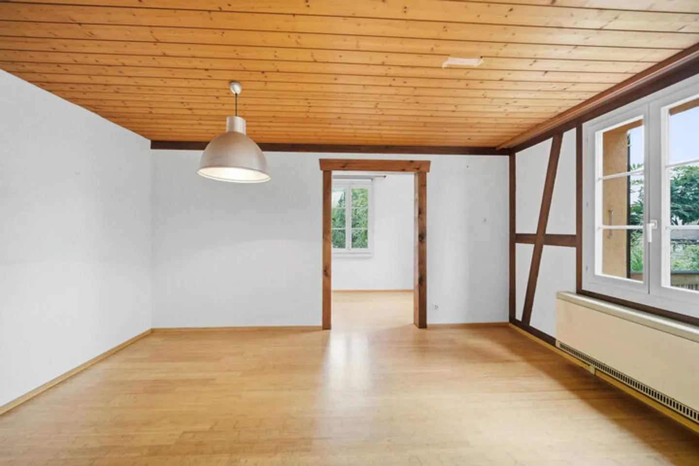 FREISTEHENDES EINFAMILIENHAUS MIT GROSSEM GARTEN UND SEESICHT - Foto 5 von 8