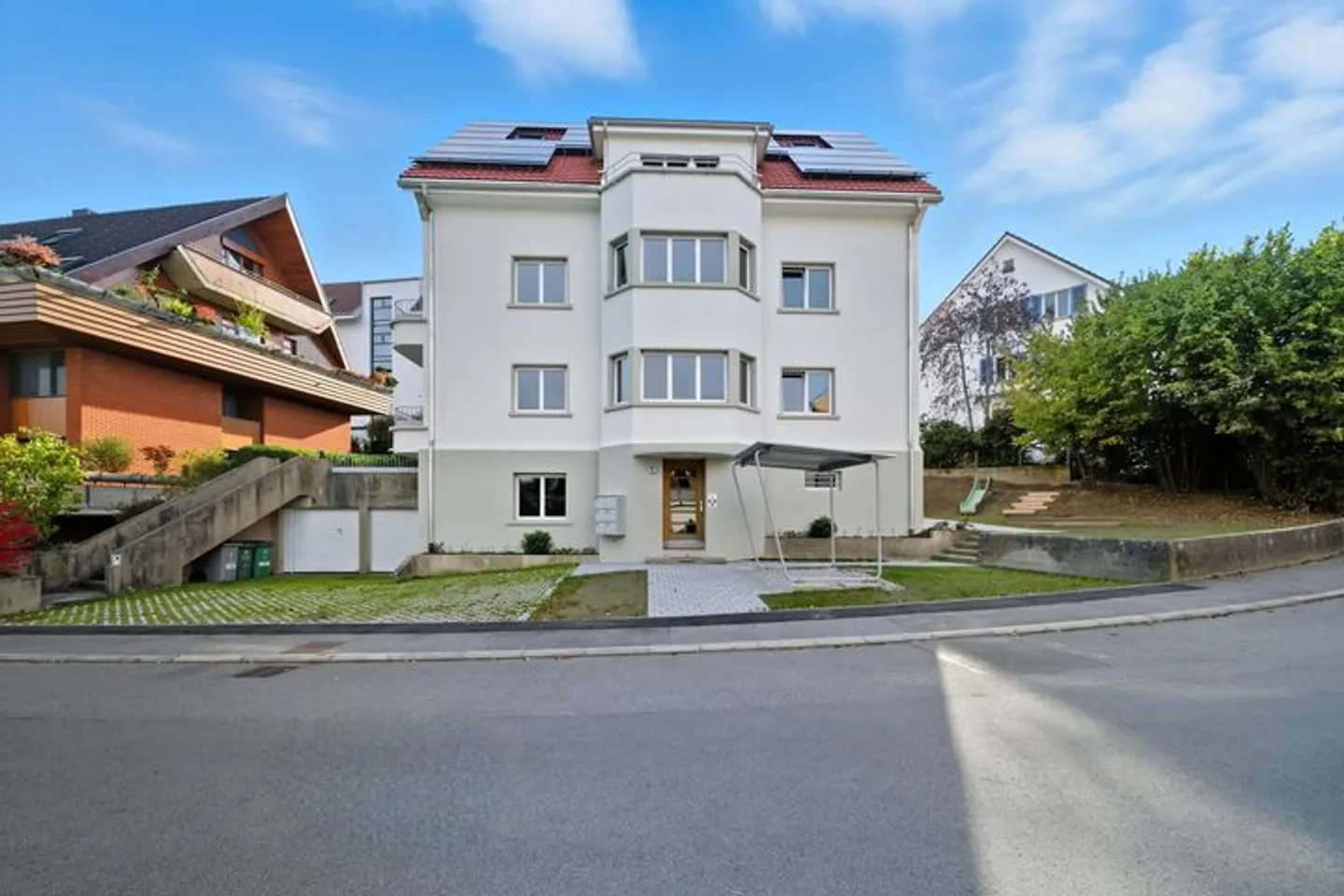 GREAT DUPLEX GARDEN APARTMENT IN THE CENTER OF LUCERNE - Photo 7 of 7