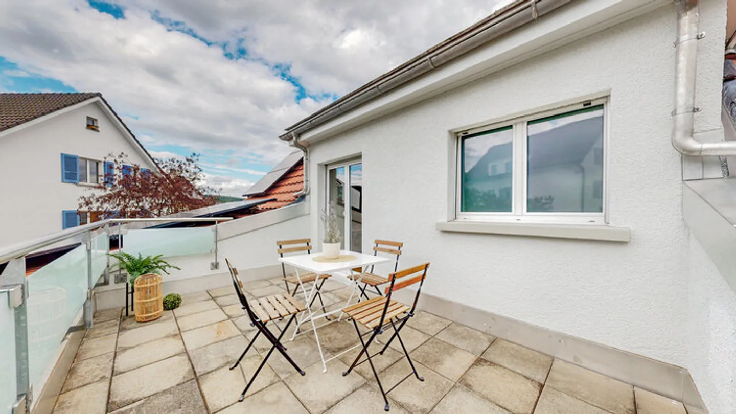 CLOSE TO THE STARS: GREATLY RENOVATED ROOF DUPLEX - Photo 7 of 8