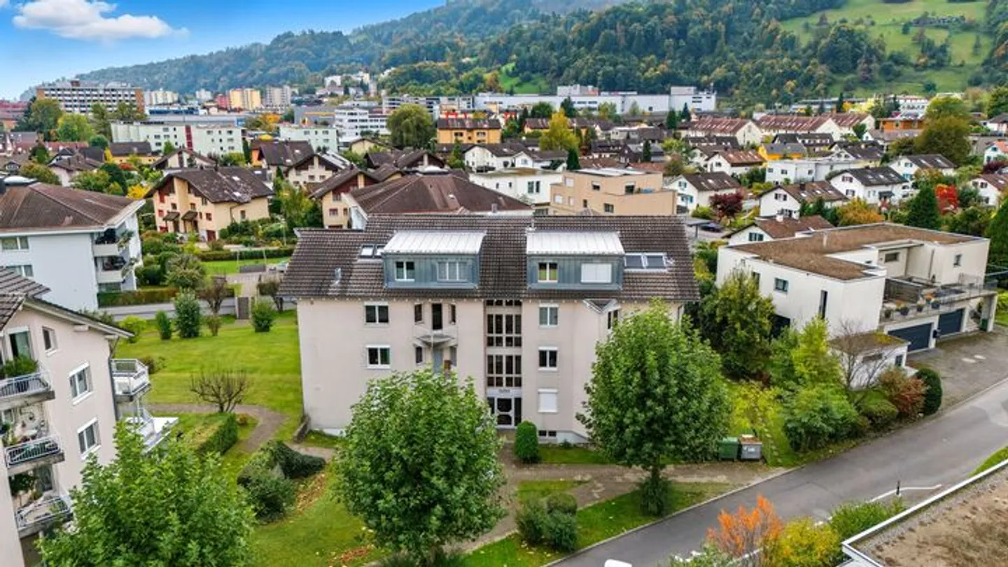 WOHNEN IM GRÜNEN MIT BLICK IN DIE BERGLANDSCHAFT - Foto 7 von 7