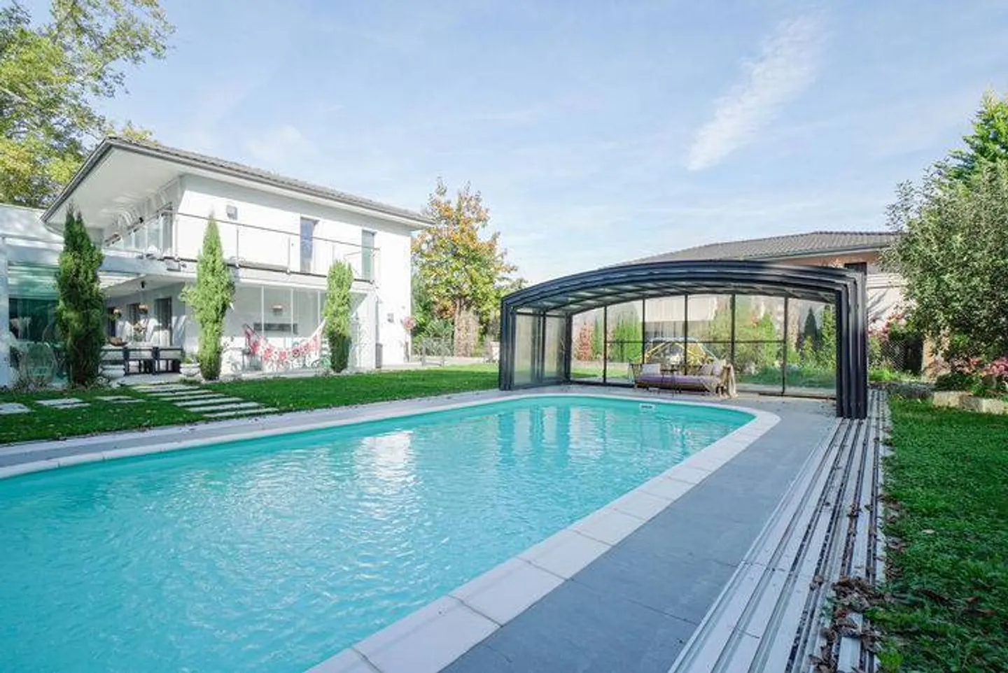 WOHNTRAUM FÜR GROSSFAMILIEN - RIESIEGES HAUS MIT POOL IN GRANGES- PACCOT - Foto 7 di 8