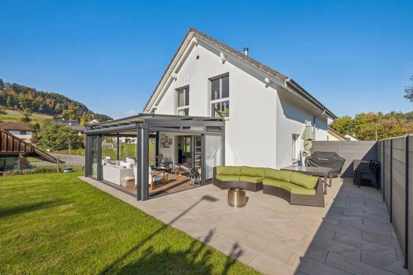 MODERN LIVING WITH TIMELESS ELEGANCE - Photo 1 of 9