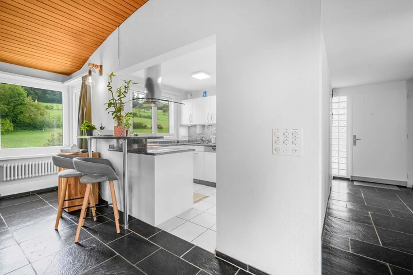 INVESTIEREN SIE DORT, WO LAGE UND RENDITE ÜBERZEUGEN - Foto 6 von 8