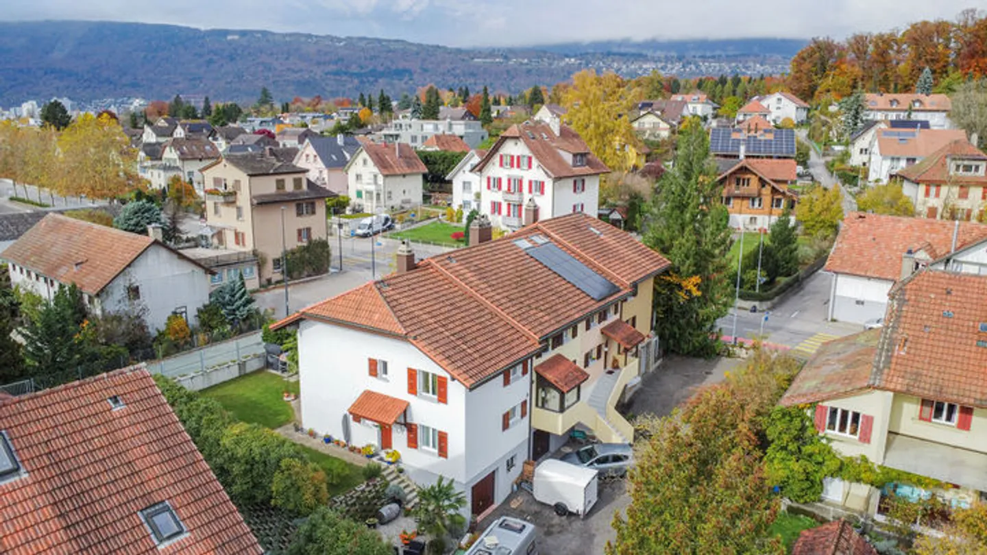 Vivere confortevole con giardino privato - Foto 8 di 8