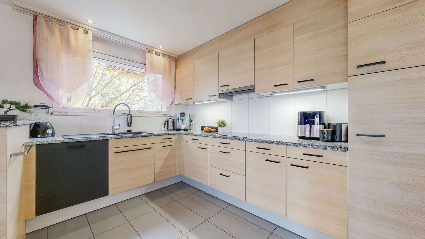 MODERNES EINFAMILIENHAUS MIT VIELEN EXTRAS - Foto 4 von 8