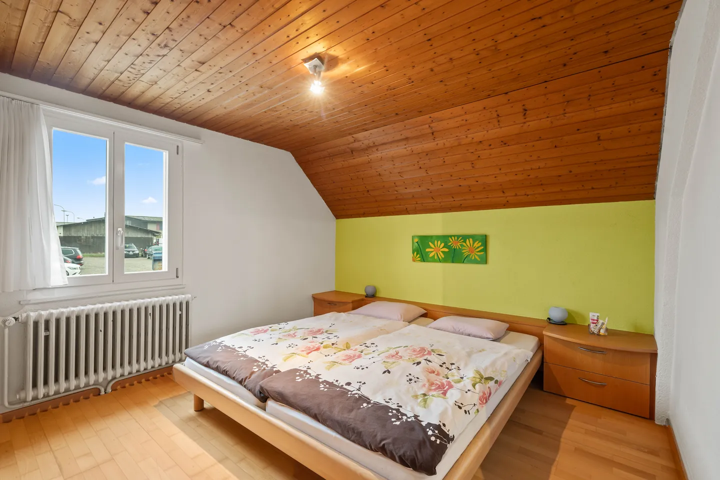 AFFORDABLE HOUSE IN BUCHS - WELL-MAINTAINED & SMARTLY LOCATED - Photo 6 of 7