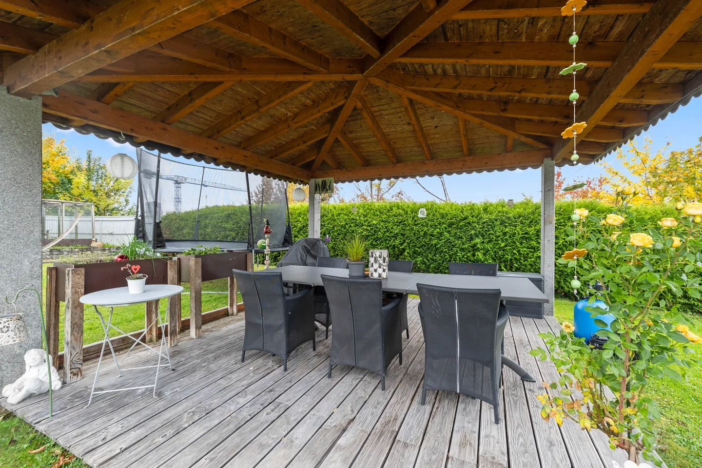 AFFORDABLE HOUSE IN BUCHS - WELL-MAINTAINED & SMARTLY LOCATED - Photo 7 of 7