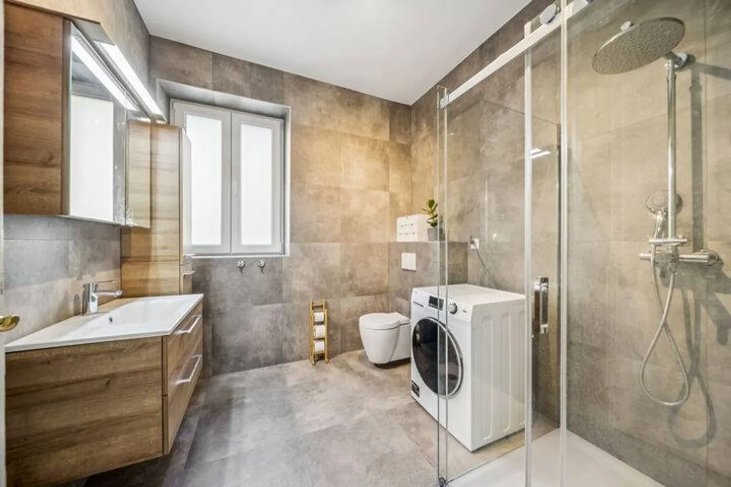 GIOIELLO SULLA RIVIERA - APPARTAMENTO DI 4,5 STANZE A MONTREUX - Foto 8 di 9