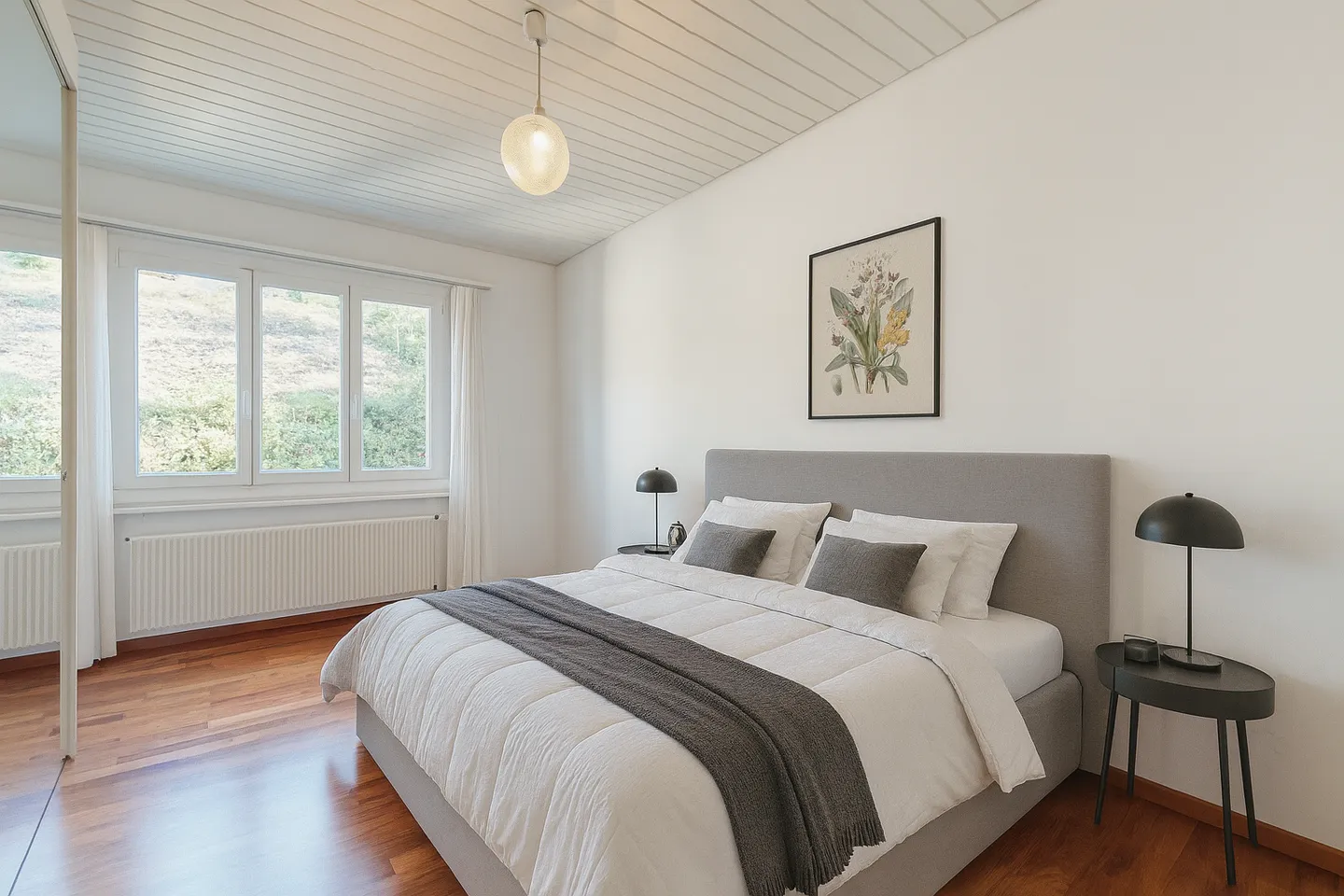 SPACIOUS LIVING WITH A VIEW OF THE LAKE - Photo 4 of 9