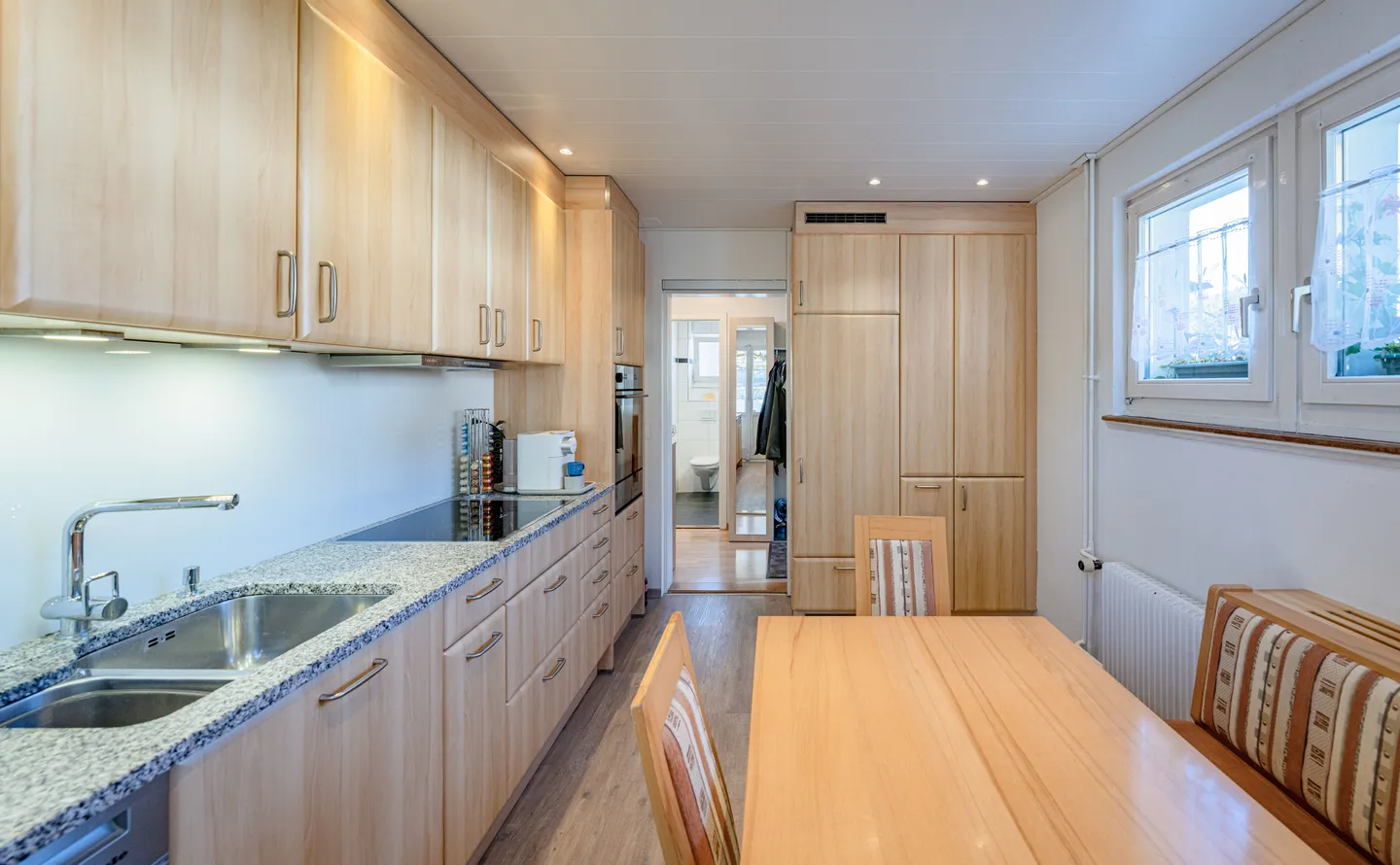 Casa incantevole in stile chalet a Gümligen - Foto 4 di 8