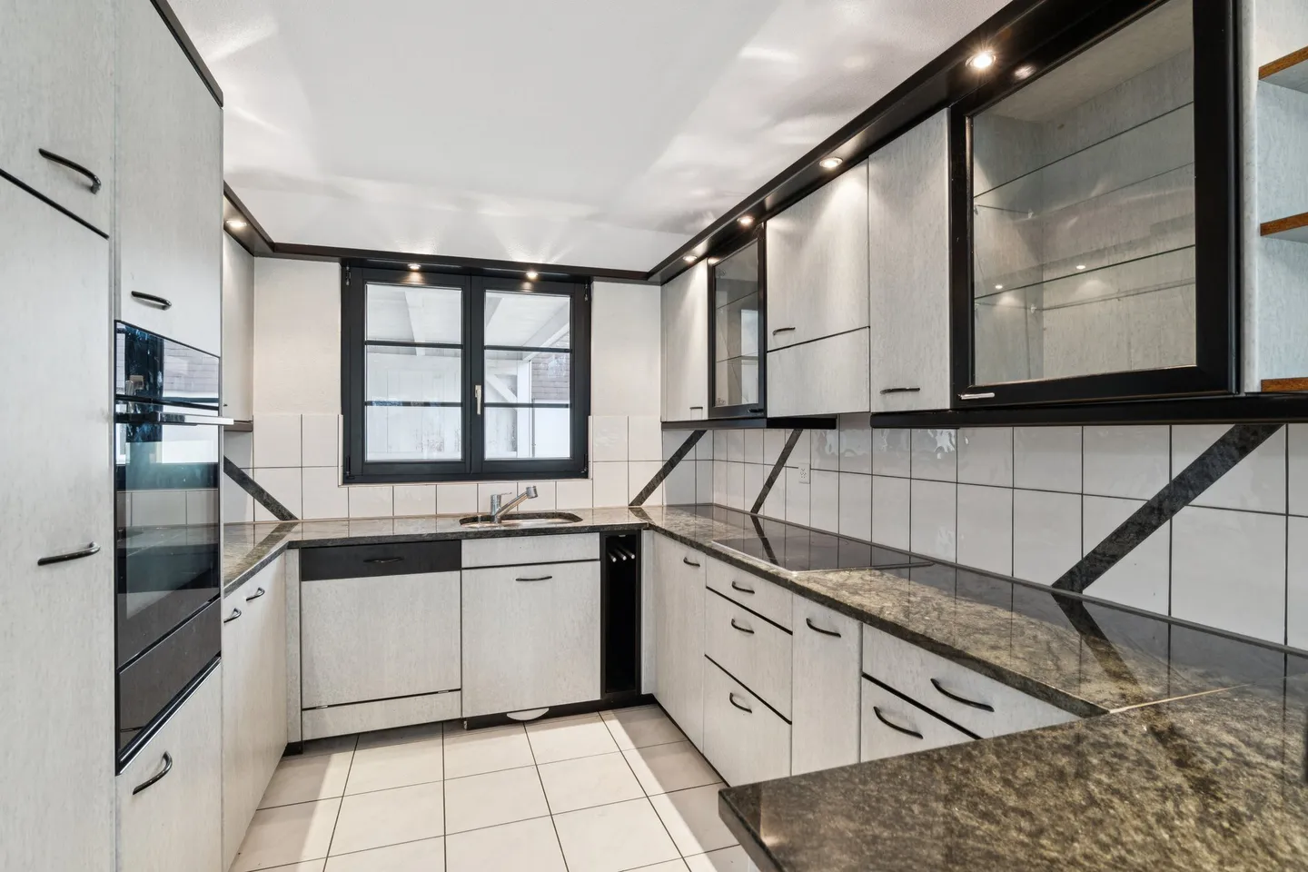 Proprietà Incantevole con Molto Spazio - Foto 5 di 7