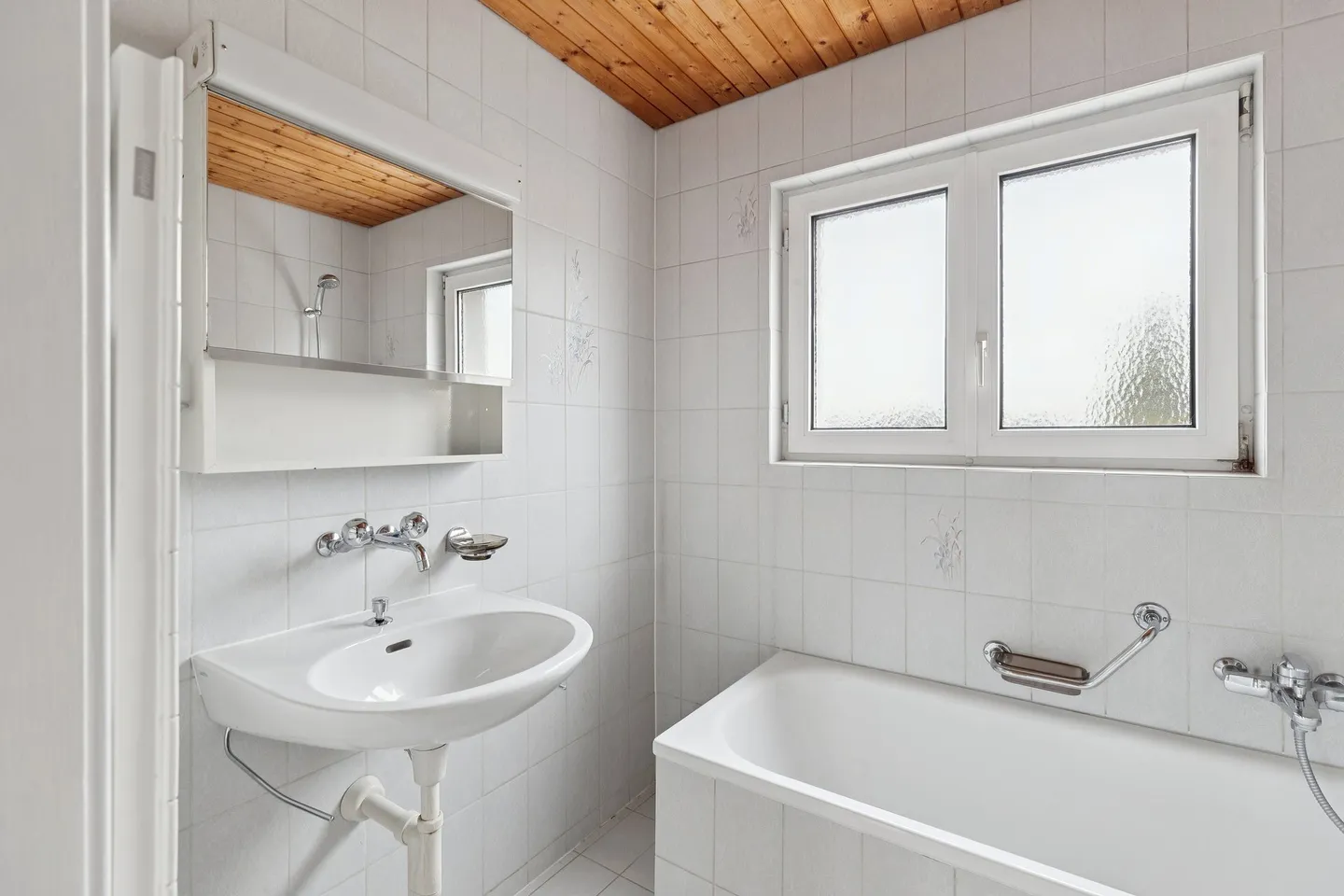 DETACHED SINGLE-FAMILY HOUSE FOR FREE SPIRITS - Photo 6 of 7