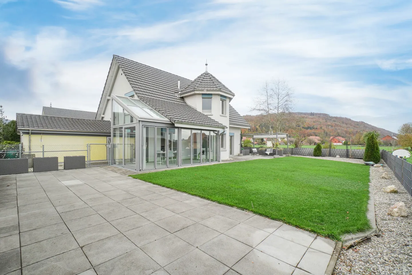 VILLA UNIFAMILIARE MODERNA - Foto 6 di 8