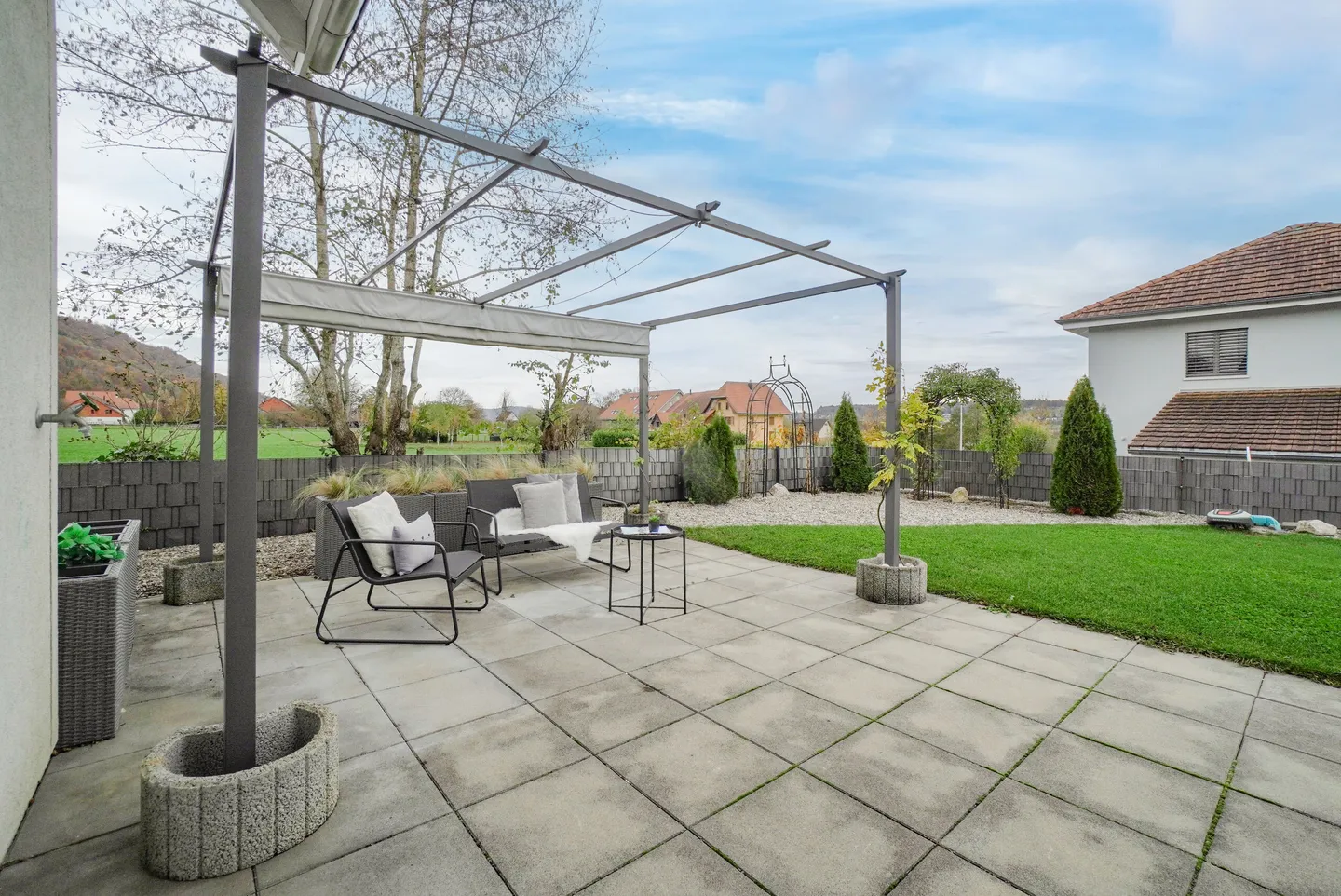 VILLA UNIFAMILIARE MODERNA - Foto 7 di 8