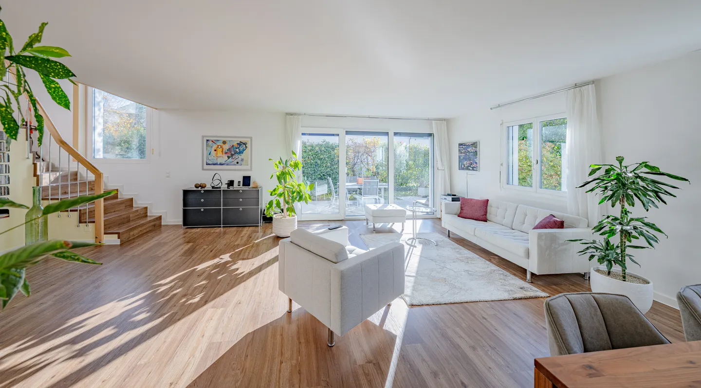 MODERNES, KOMPAKTES UND FREISTEHENDES EINFAMILIENHAUS - Foto 2 von 8