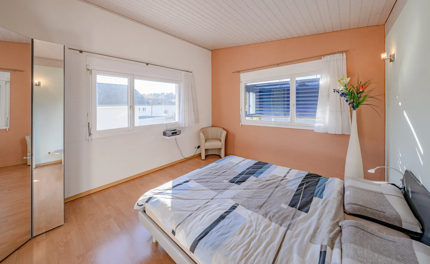 MODERNES, KOMPAKTES UND FREISTEHENDES EINFAMILIENHAUS - Foto 5 von 8