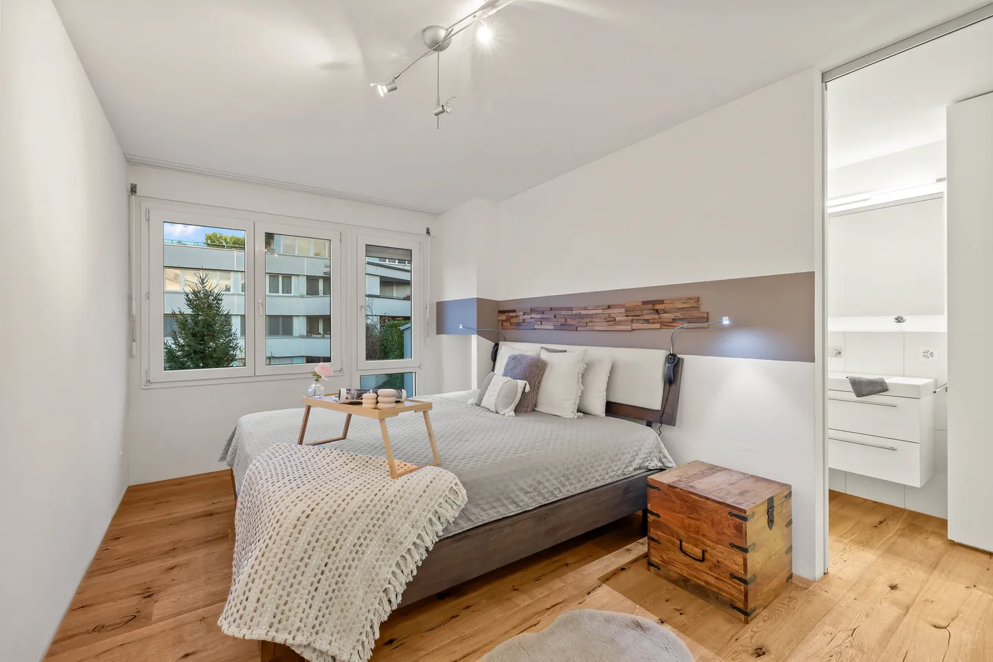 JOAILLERIE DE TERRASSE RÉNOVÉE À DIERIKON - Photo 3 sur 7