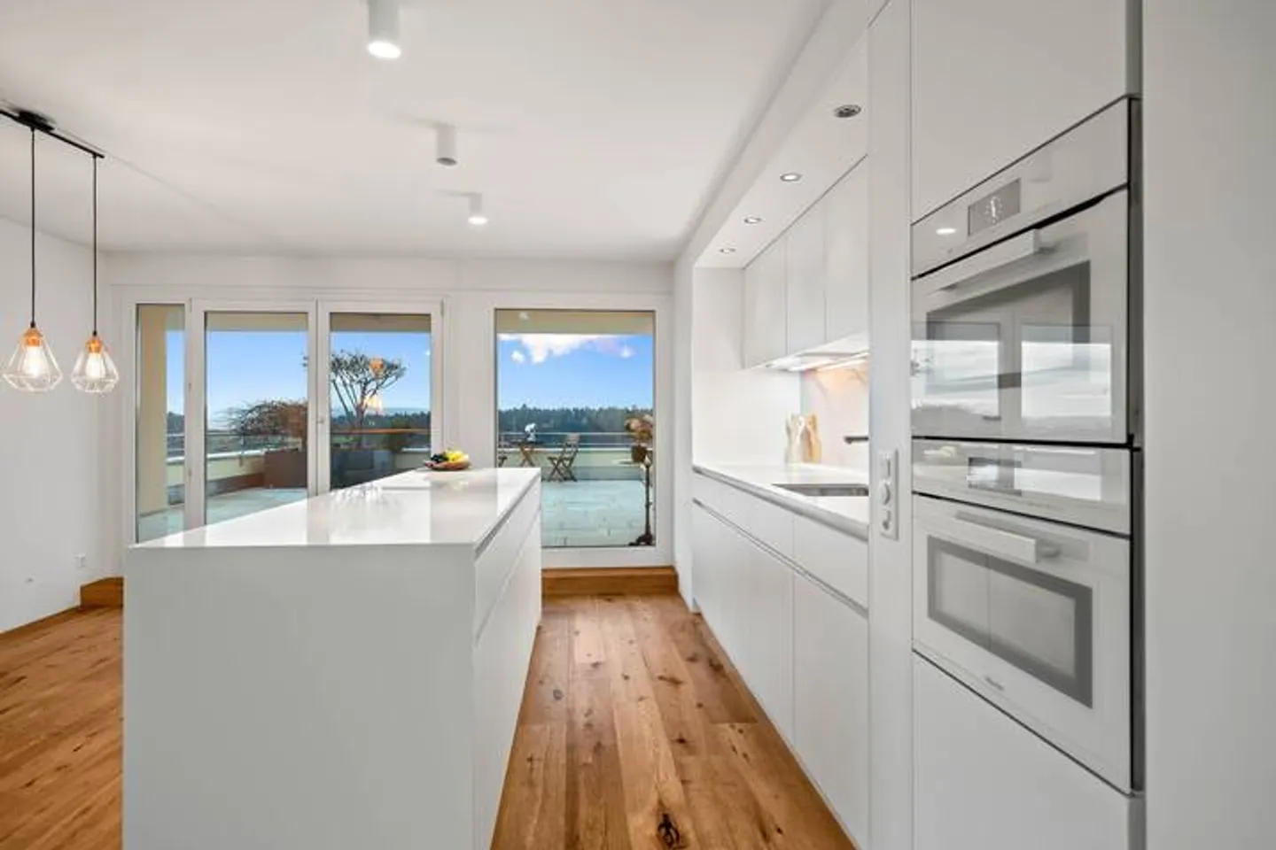 JOAILLERIE DE TERRASSE RÉNOVÉE À DIERIKON - Photo 7 sur 9